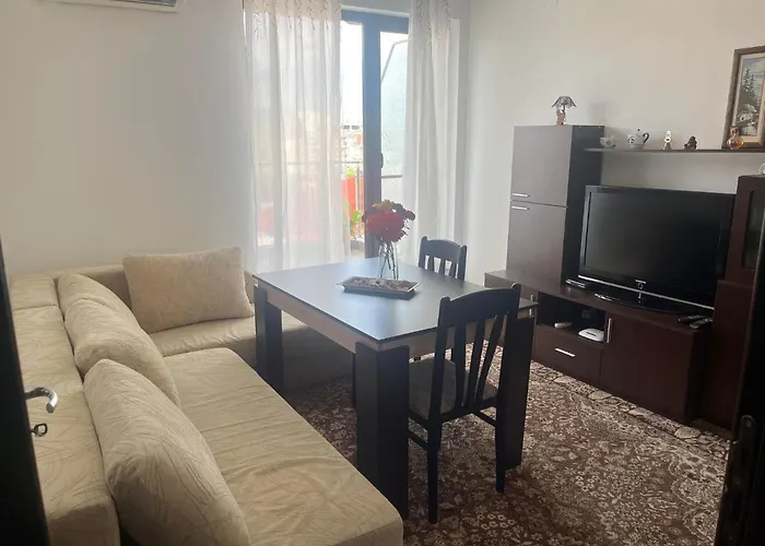 панорама Апартамент Хисаря